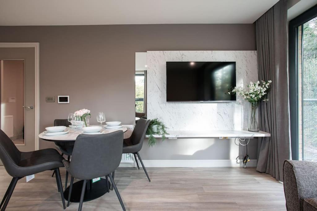 Stunning 2Br Next To The City Airport Bhd - Free Parking Belfast Kültér fotó