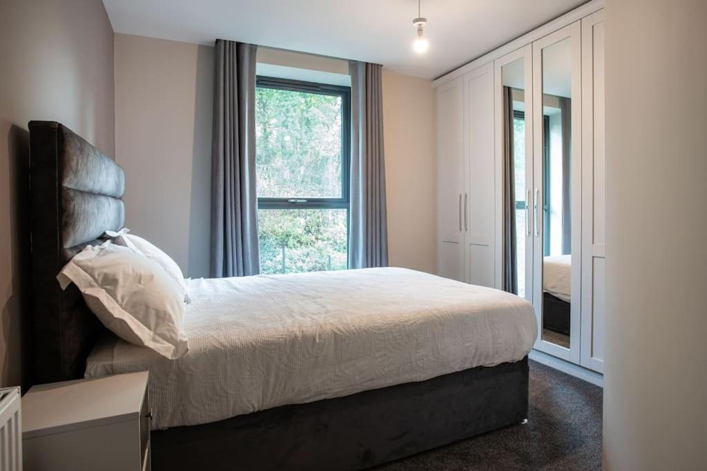 Stunning 2Br Next To The City Airport Bhd - Free Parking Belfast Kültér fotó